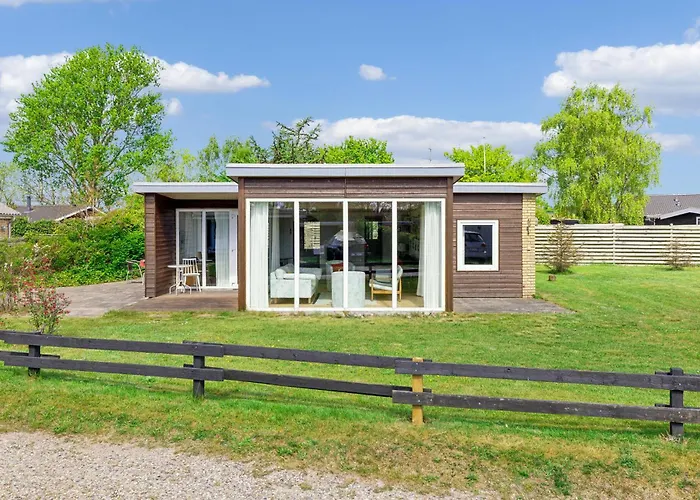 Ferienhaus Gorgeous In With Wifi Broager